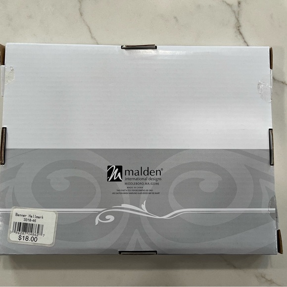 Tabletop Picture Frame - Picture 2 of 4